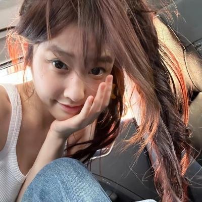 银色溜冰鞋